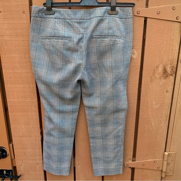 ZARA BASIC. Plaid tan pants! Two side pockets. Size 6. - Picture 3 of 6